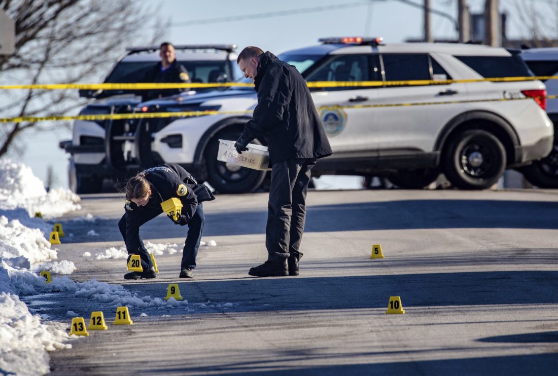 1 dead, 2 wounded in shooting outside Des Moines high school | News ...